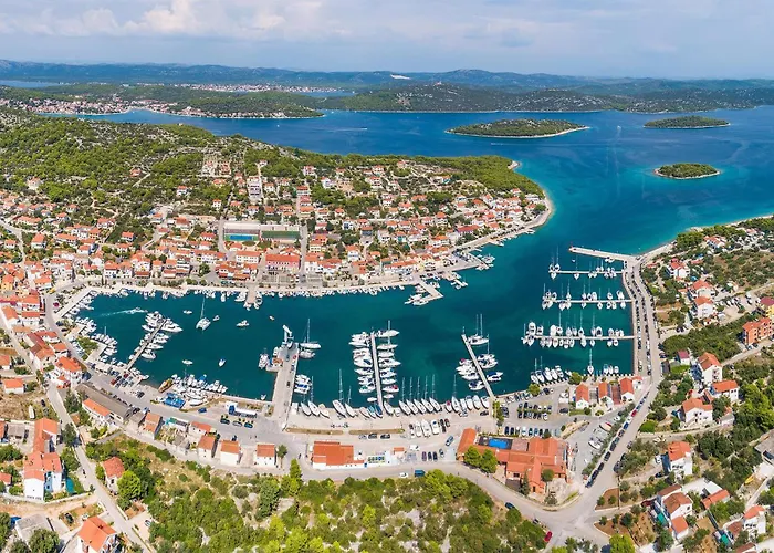 2 Bedroom In * Jezera